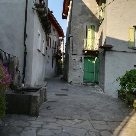 La Piccionaia Villa Varallo Exterior photo